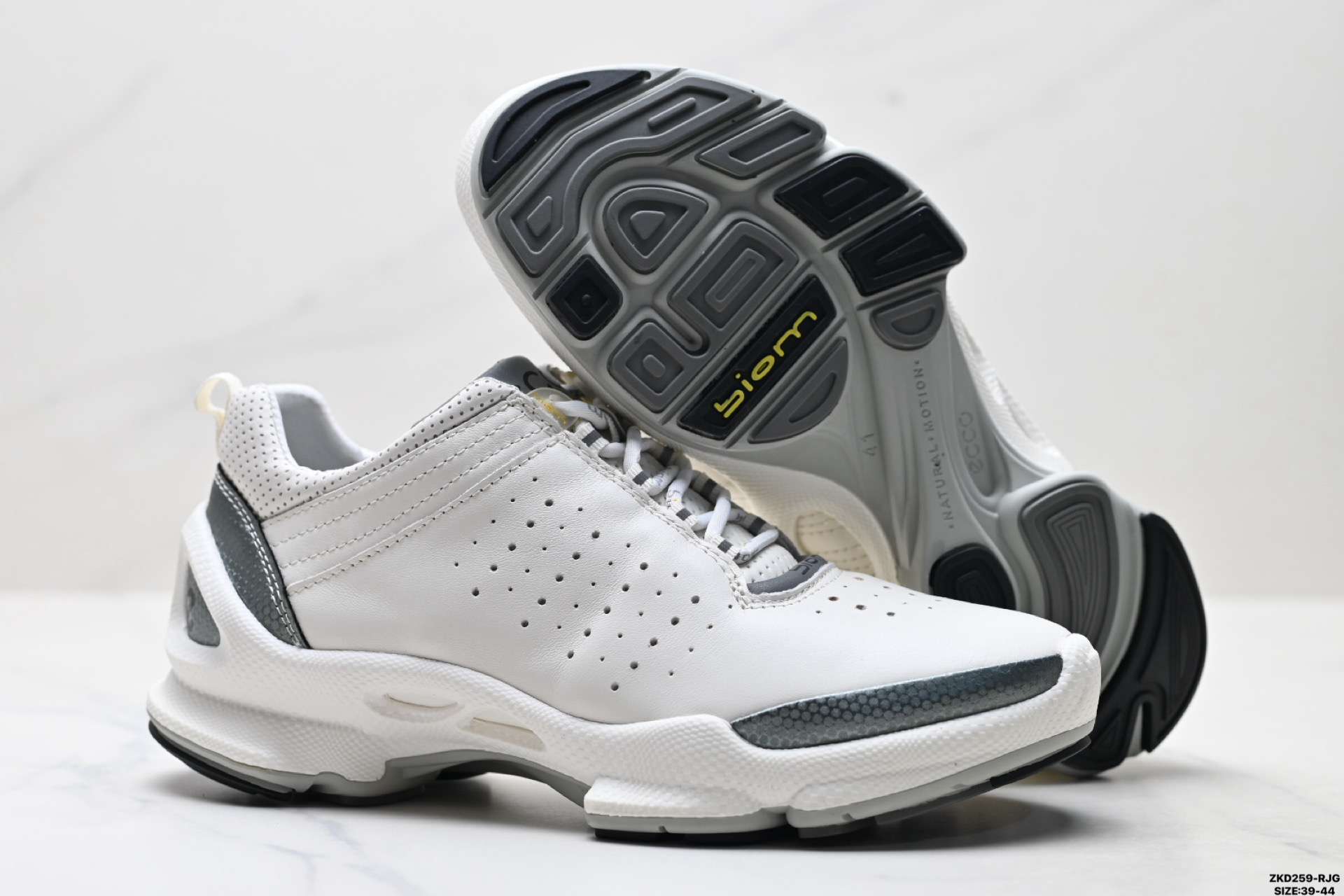 280 Ecco爱步 BIOM C系列 牛皮 圆头厚底系带 低帮 徒步鞋 091504-010