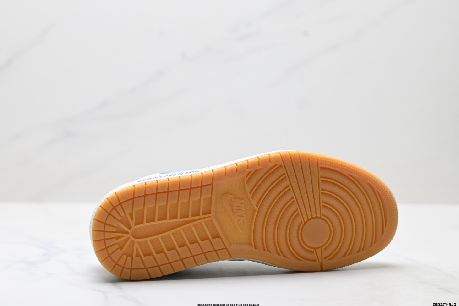 Nike Air Jordan 1 x Travis Scott AJ1倒勾 乔一倒钩 ‘DIY’定制 耐克 低帮文化篮球鞋 SC0601-053