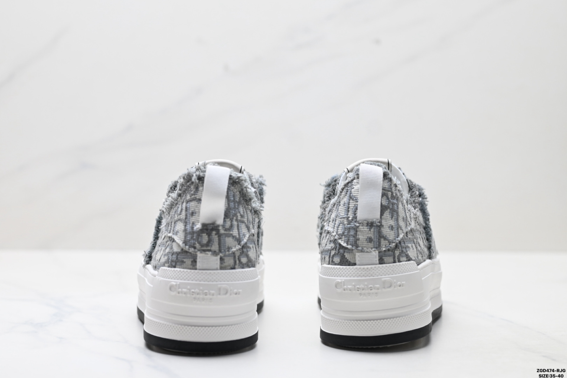 300 DIOR迪奥 Walk'n'Dior 厚底鞋 低帮 刺绣 时尚板鞋-Chinese UA Cheap High Quatity Brand Clothes Bags handbags Sneakers wholesale wholesaler seller from China Factory suppliers Fashion Clothing Shoes best Quality Beautiful Price 300 DIOR迪奥 Walk'n'Dior 厚底鞋 低帮 刺绣 时尚板鞋