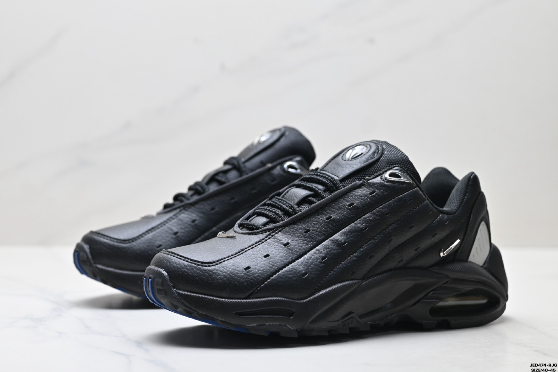 💰170
真标✅NOCTA x Nike Hot Step 42 耐克 耐磨透气低帮 生活休闲鞋
货号:DH4692-001
尺码:40-45
ID:JED474-RJG