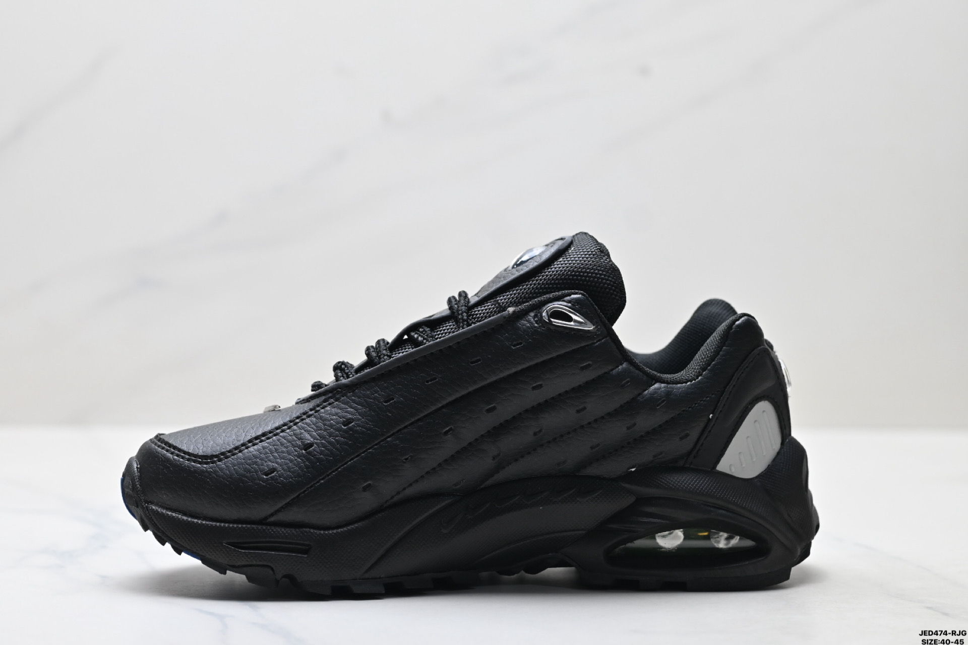 💰170
真标✅NOCTA x Nike Hot Step 42 耐克 耐磨透气低帮 生活休闲鞋
货号:DH4692-001
尺码:40-45
ID:JED474-RJG