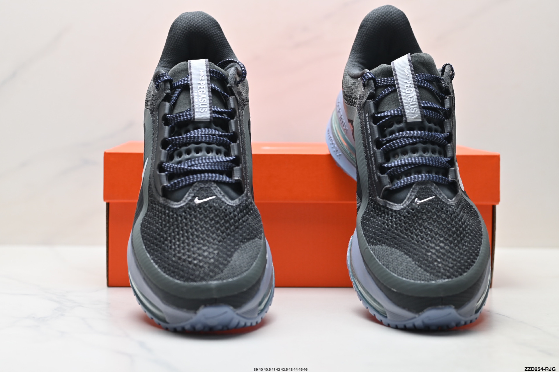 Nike Air Zoom Pegasus Premium 耐克 新款气垫缓震休闲跑步鞋 HQ2592-006