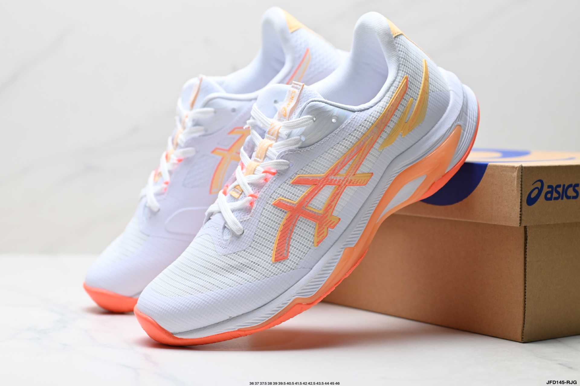 180 ASICS NETBURNER BALLISTIC FF 4 亚瑟士 专业训练鞋 轻量舒适透气材质 升级全新缓震中底部位科技材质 1052A083-101