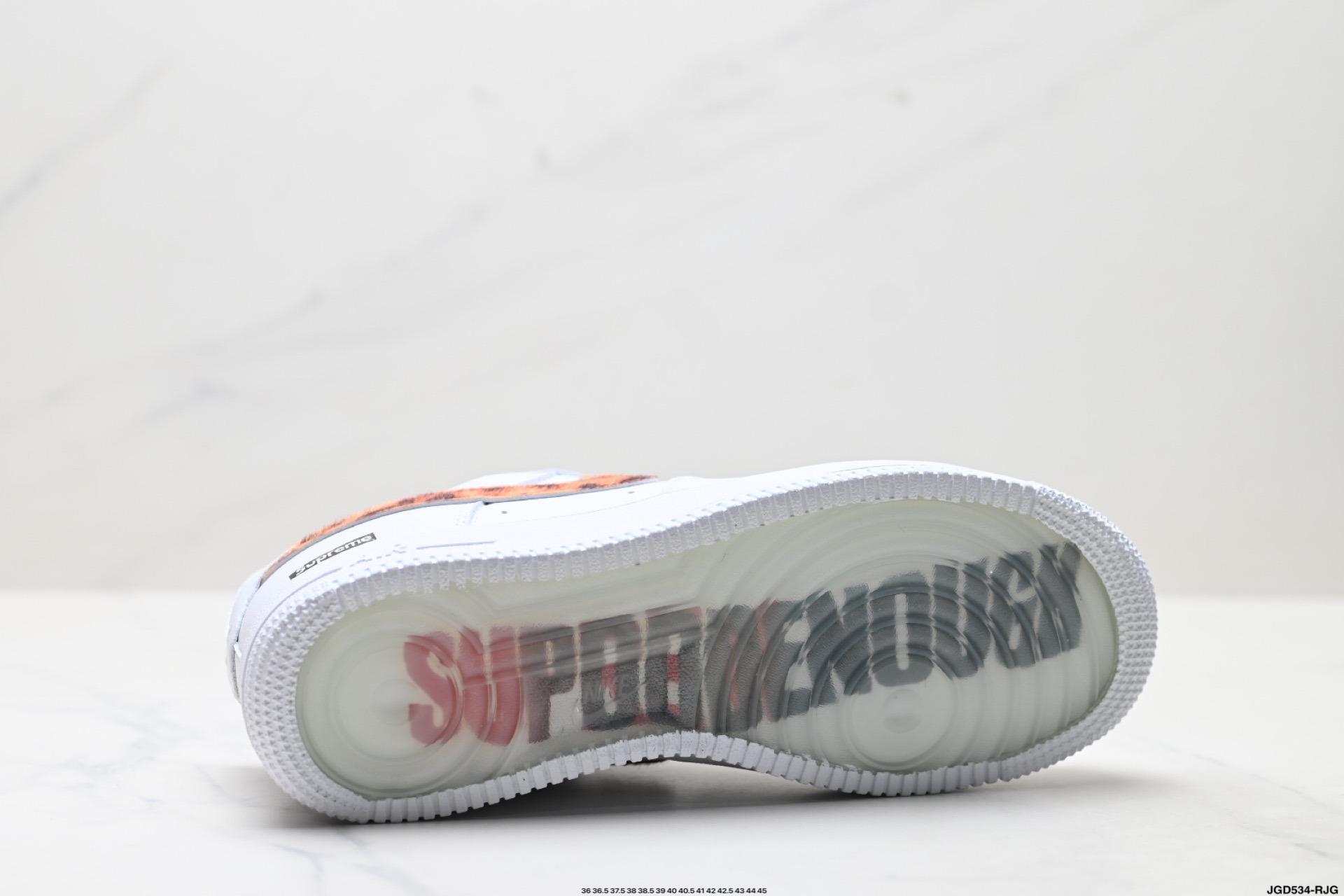 NIKE AIR FORCE 1‘07 lM3483-100