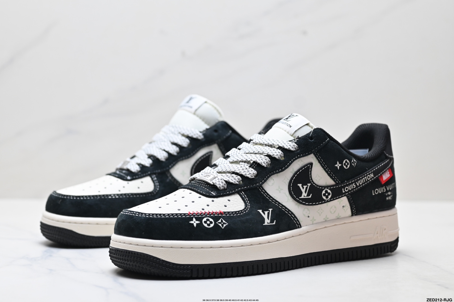 270 NIKE AIR FORCE 1‘07 CX5050-Y26