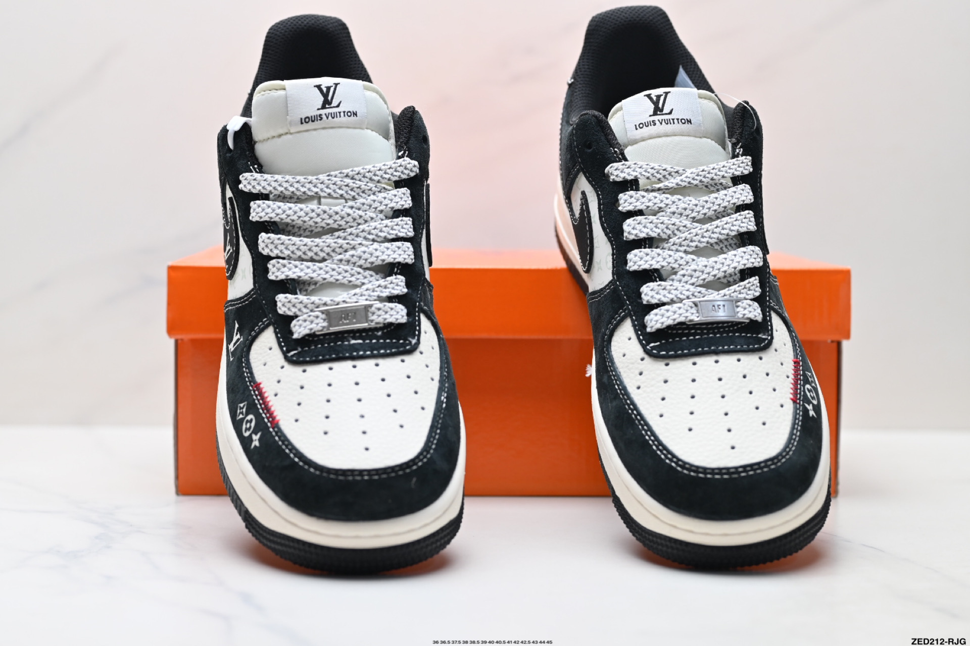 270 NIKE AIR FORCE 1‘07 CX5050-Y26