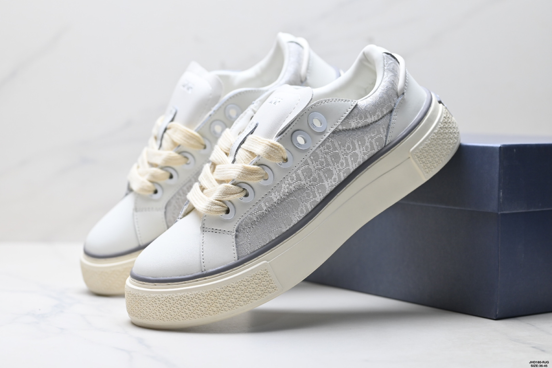 200 DIOR迪奥 B33 皮革 舒适潮流 低帮 板鞋