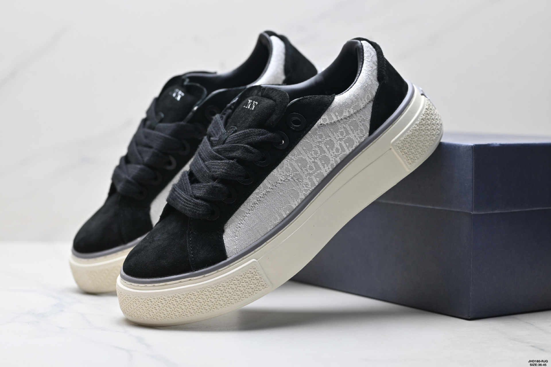 200 DIOR迪奥 B33 皮革 舒适潮流 低帮 板鞋