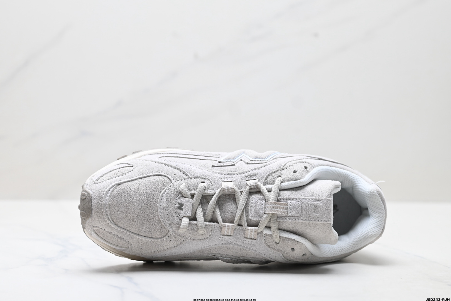 220 New Balance 204L系列 新百伦 薄底鞋 薄底皮质鞋带德训系 减震耐磨包裹性支撑轻便 低帮 生活休闲鞋 U204LMMC