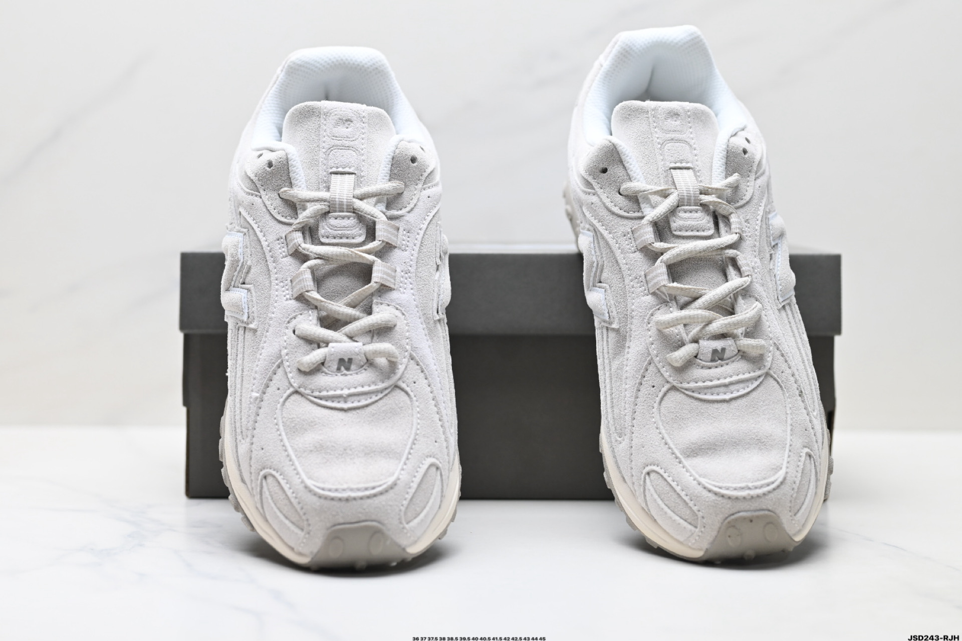 220 New Balance 204L系列 新百伦 薄底鞋 薄底皮质鞋带德训系 减震耐磨包裹性支撑轻便 低帮 生活休闲鞋 U204LMMC