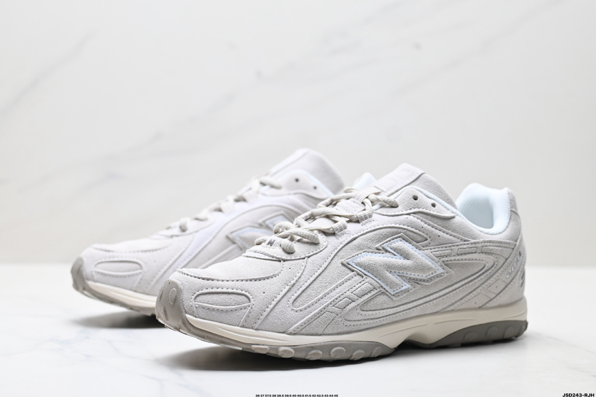 220 New Balance 204L系列 新百伦 薄底鞋 薄底皮质鞋带德训系 减震耐磨包裹性支撑轻便 低帮 生活休闲鞋 U204LMMC