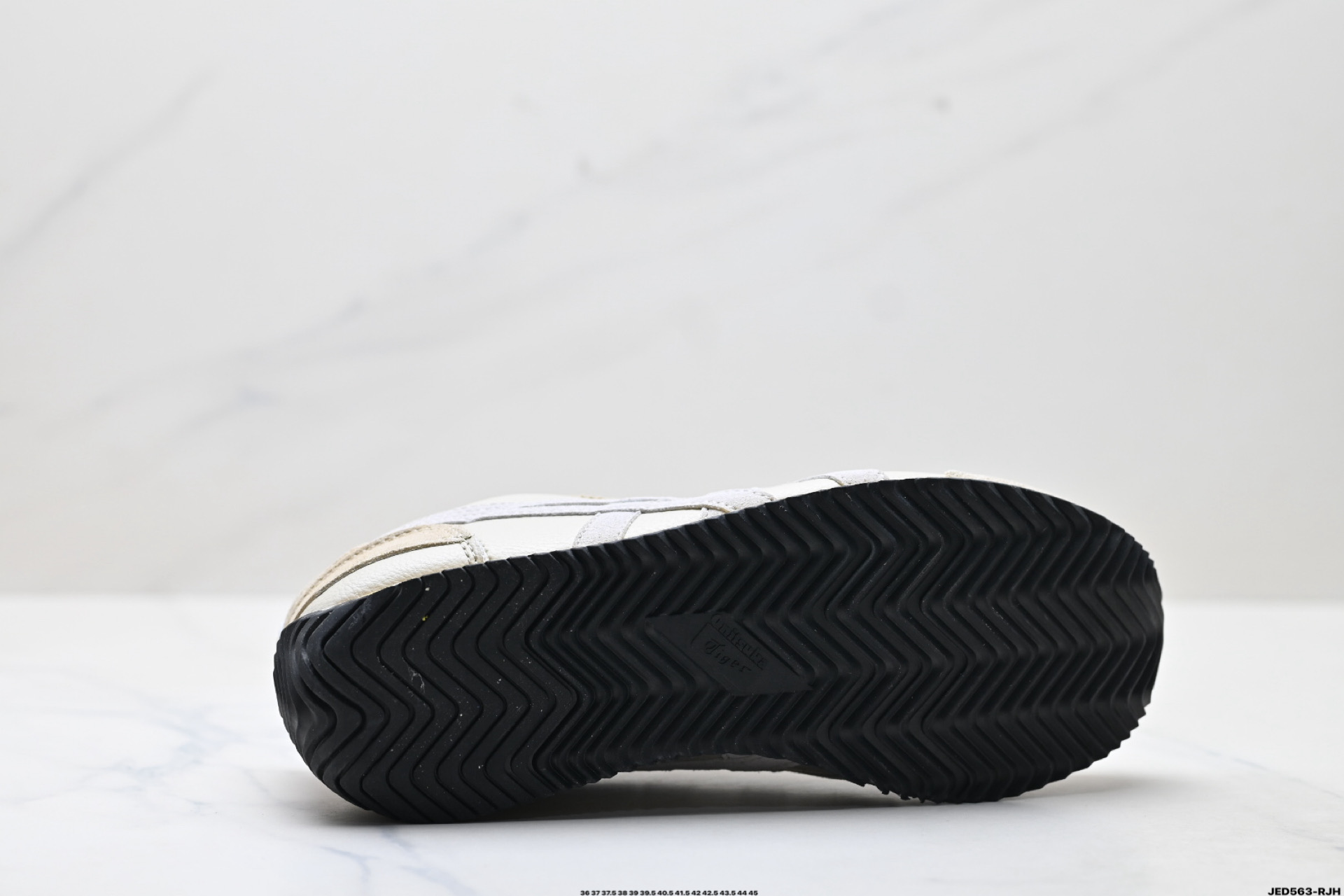 160 Onitsuka Tiger 鬼塚虎 CALIFORNIA 78 舒适百搭防滑耐磨 低帮跑步鞋 1183C443-200