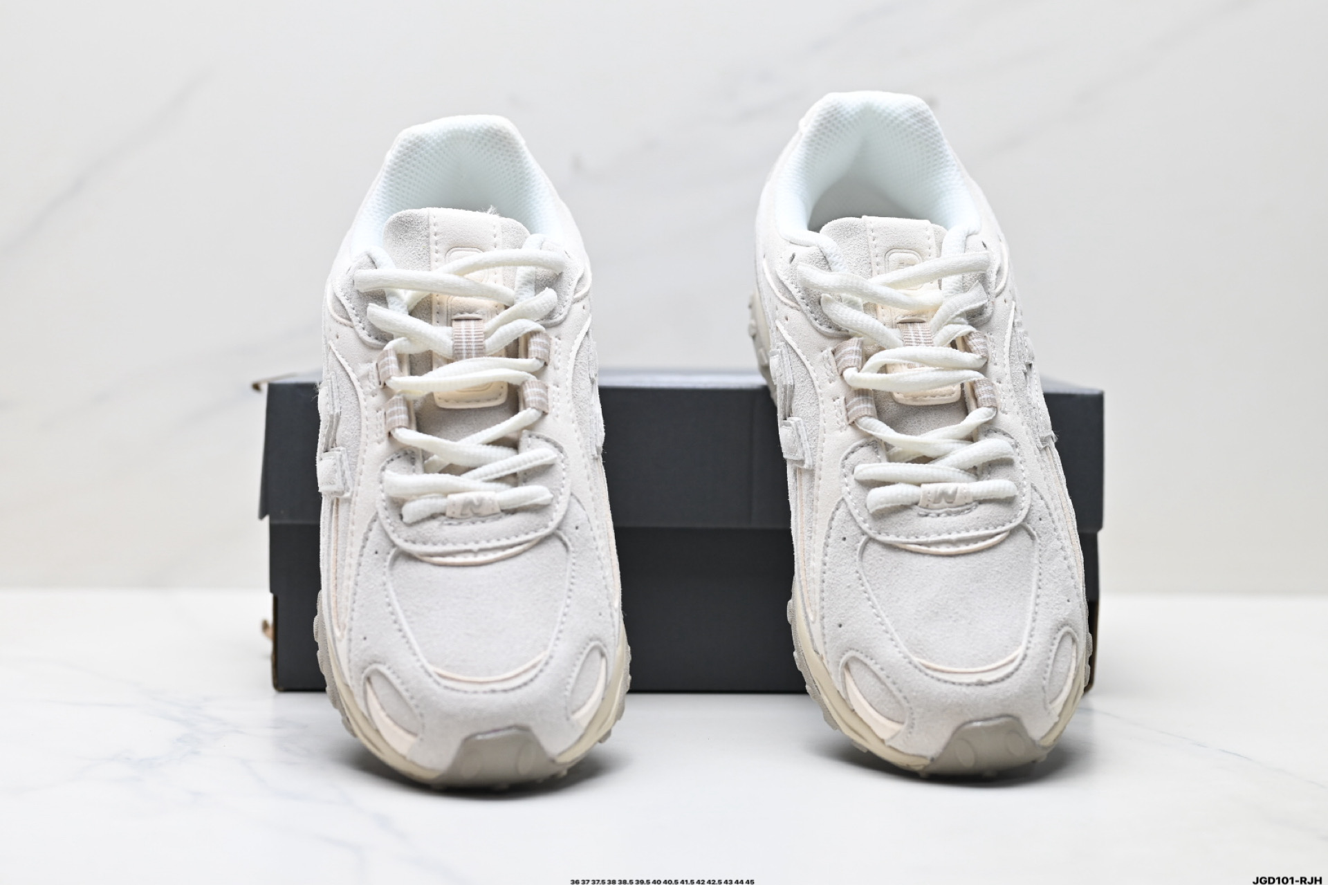 190 New Balance 204L系列 新百伦 薄底鞋 薄底皮质鞋带德训系 减震耐磨包裹性支撑轻便 低帮 生活休闲鞋 U204LMMC