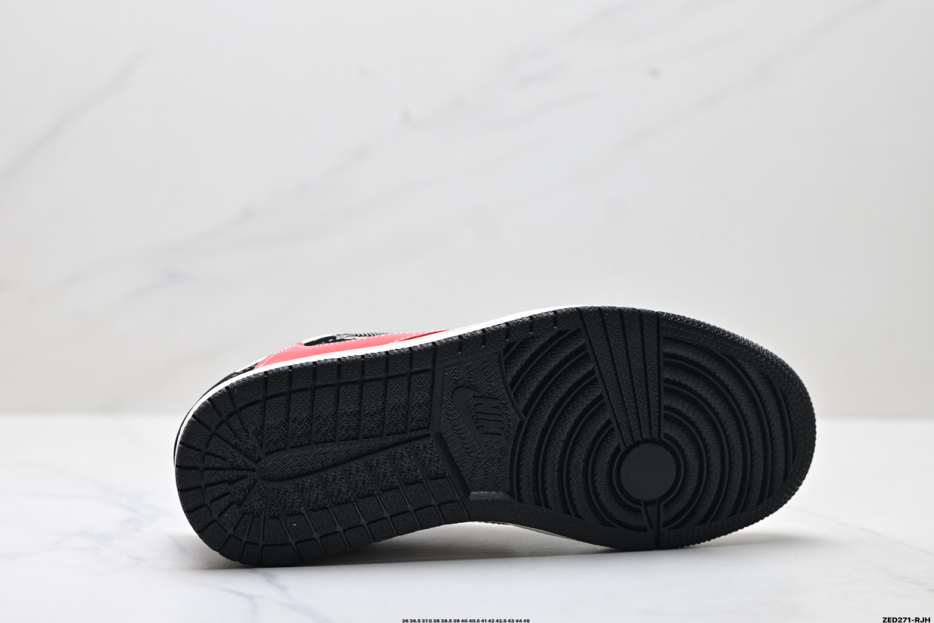 Nike Air Jordan 1 x Travis Scott AJ1倒勾 乔一倒钩 ‘DIY’定制 耐克 低帮文化篮球鞋 XS2025-078