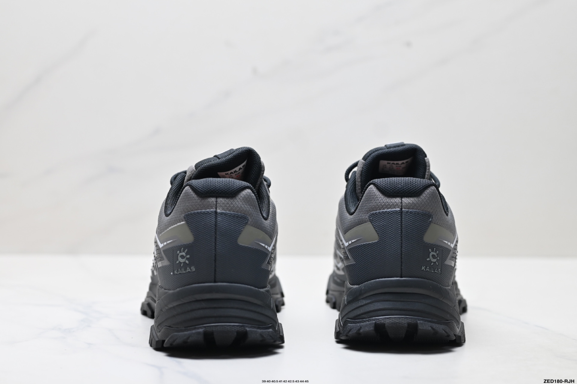 270 凯乐石KAILAS 远征5 FLT 舒适简约经典登山 防滑耐磨防水 低帮 徒步鞋 KS251