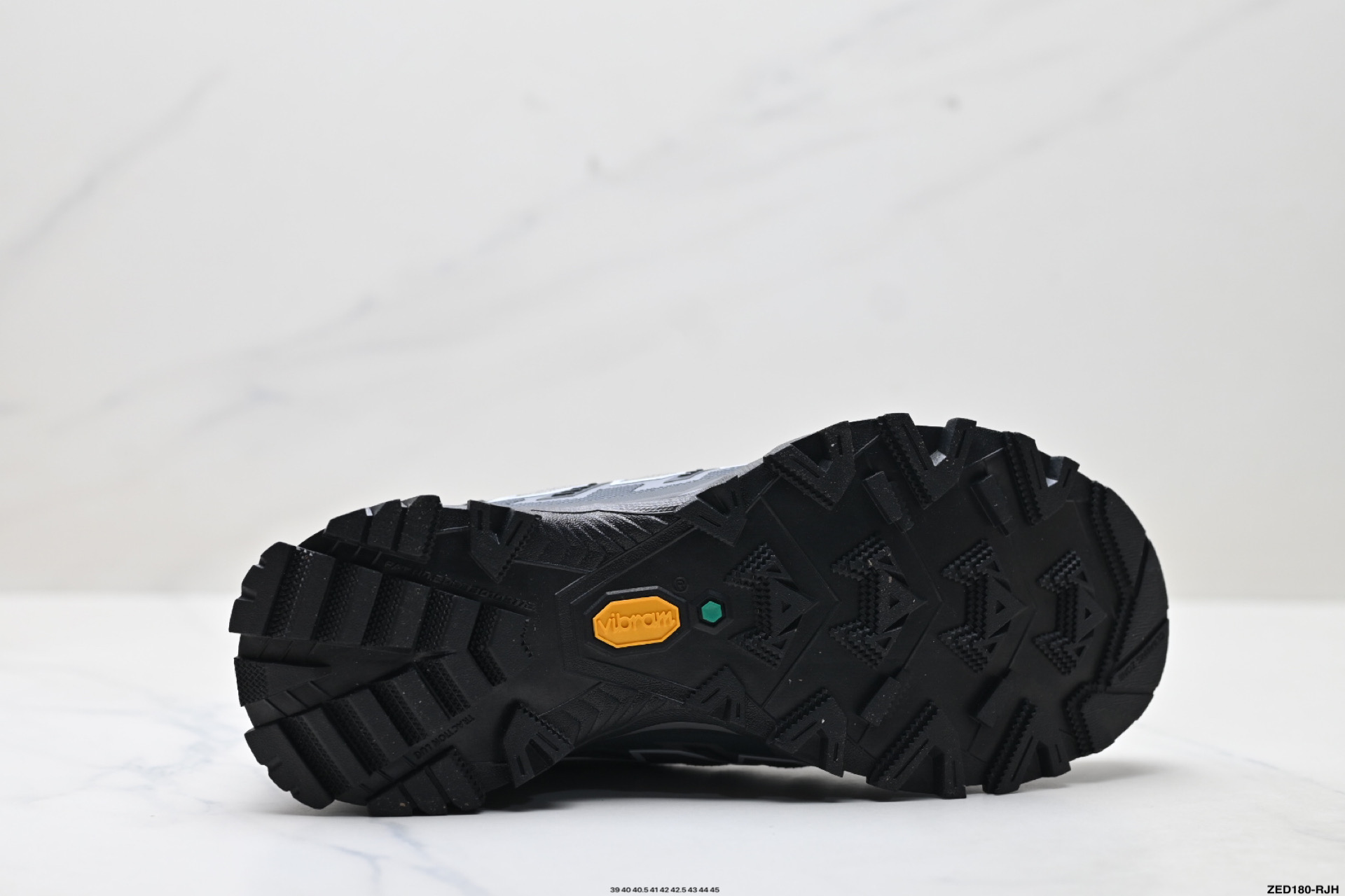 270 凯乐石KAILAS 远征5 FLT 舒适简约经典登山 防滑耐磨防水 低帮 徒步鞋 KS251