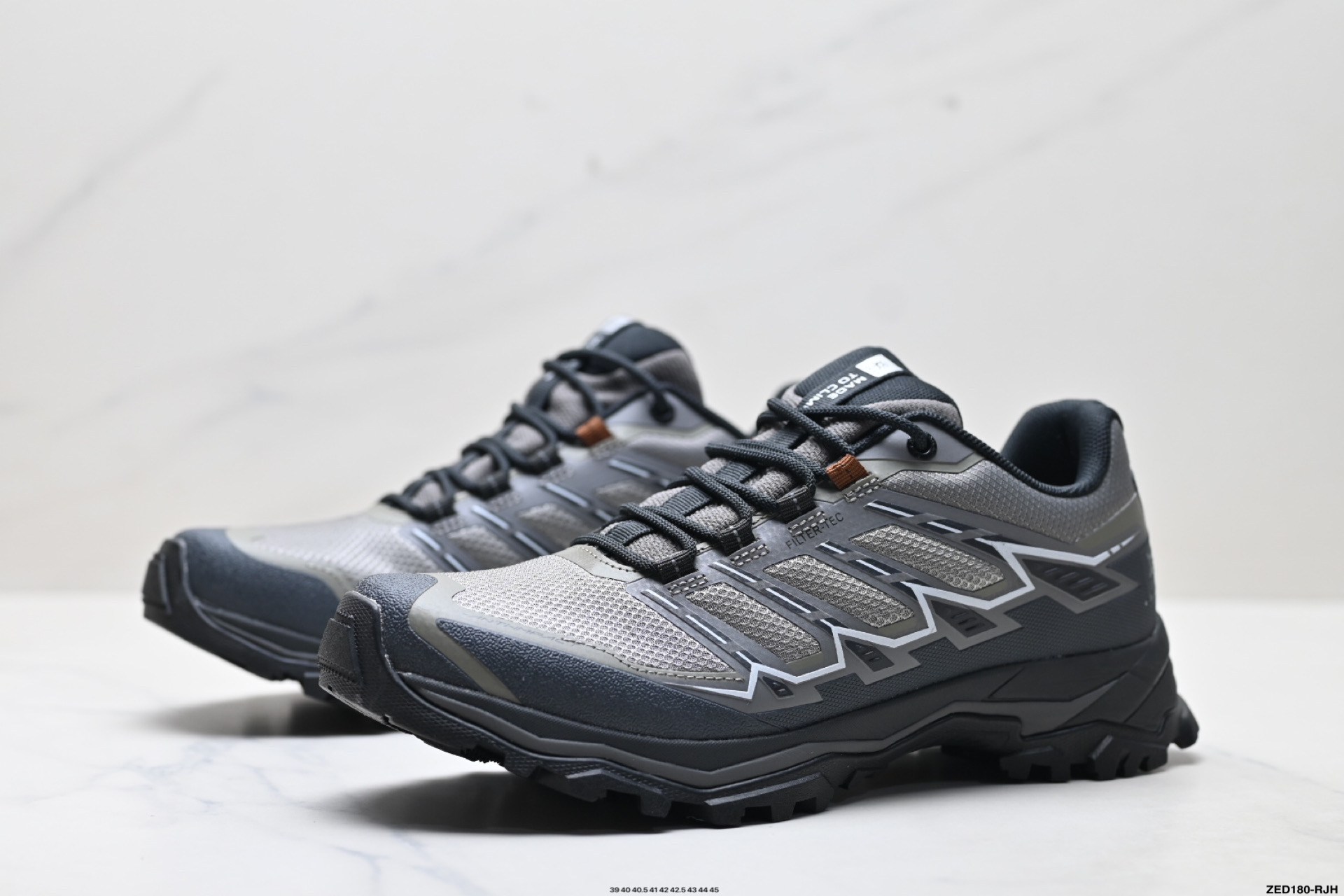 270 凯乐石KAILAS 远征5 FLT 舒适简约经典登山 防滑耐磨防水 低帮 徒步鞋 KS251