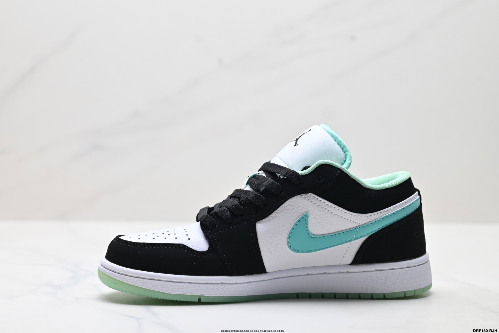 💰155
真标✅Nike Air Jordan 1 Low
AJ1乔1低帮休闲板鞋 同步官方配色 
官方货号:553558-116
尺码:36 36.5 37.5 38 38.5 39 40 40.5 41 42 42.5 43 44 45
ID:DRF180-RJH