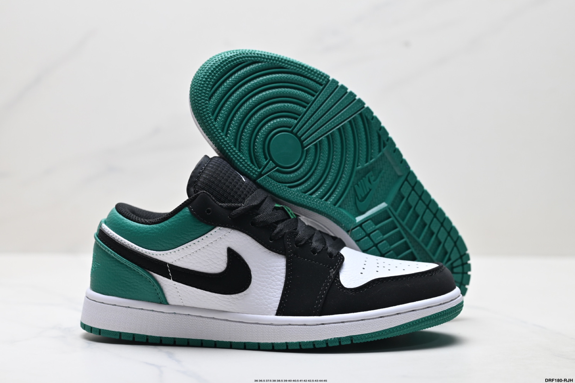 💰155
真标✅Nike Air Jordan 1 Low
AJ1乔1低帮休闲板鞋 同步官方配色 
官方货号:553558-116
尺码:36 36.5 37.5 38 38.5 39 40 40.5 41 42 42.5 43 44 45
ID:DRF180-RJH