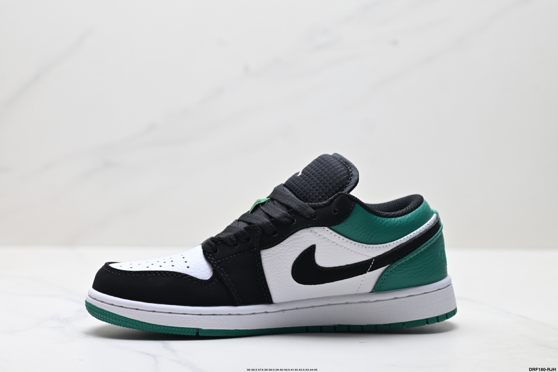 💰155
真标✅Nike Air Jordan 1 Low
AJ1乔1低帮休闲板鞋 同步官方配色 
官方货号:553558-116
尺码:36 36.5 37.5 38 38.5 39 40 40.5 41 42 42.5 43 44 45
ID:DRF180-RJH