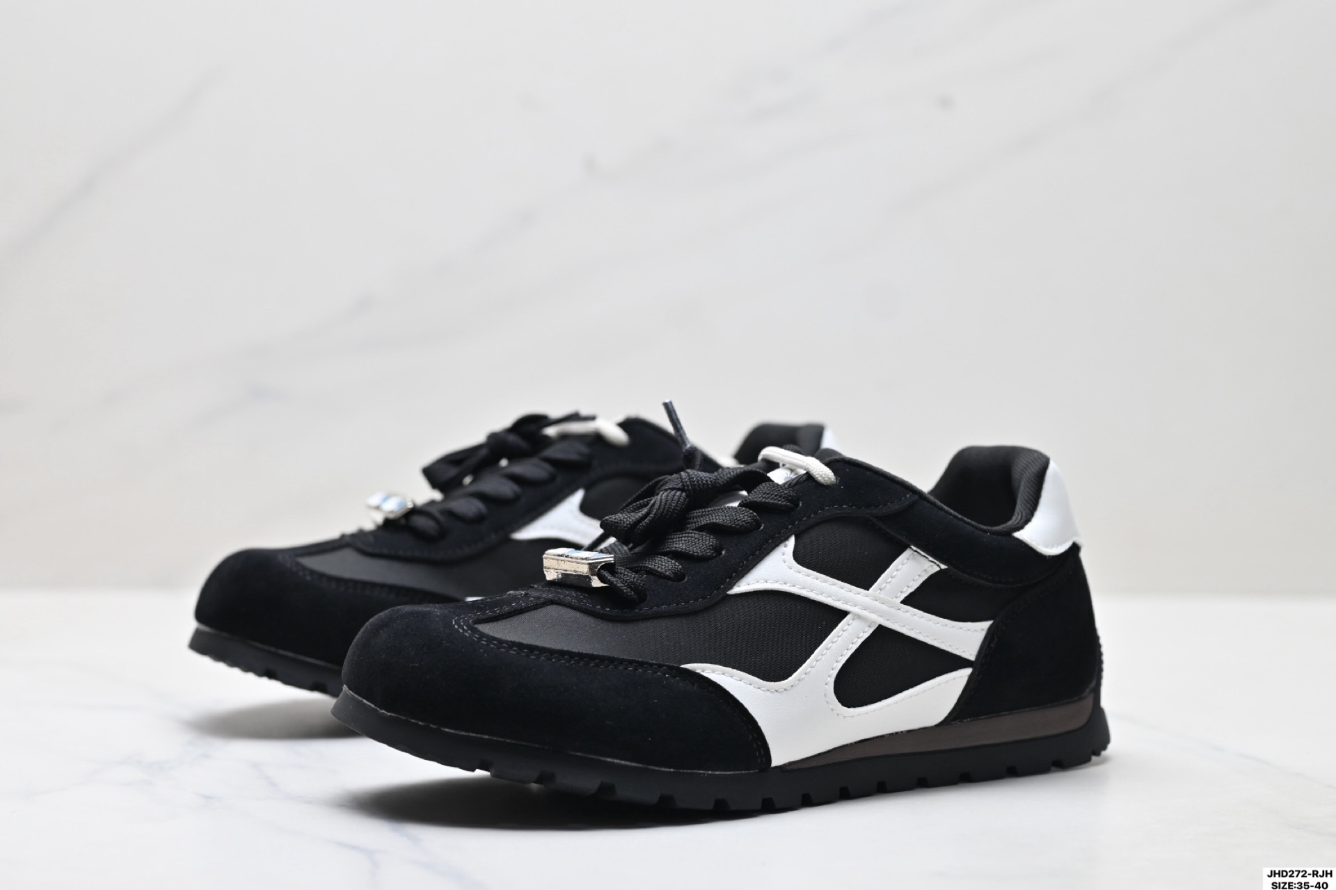 Gucci Zapatillas de Running Retro en Contraste para Mujer, Estilo Casual 5 i1758040399093 760 0 3