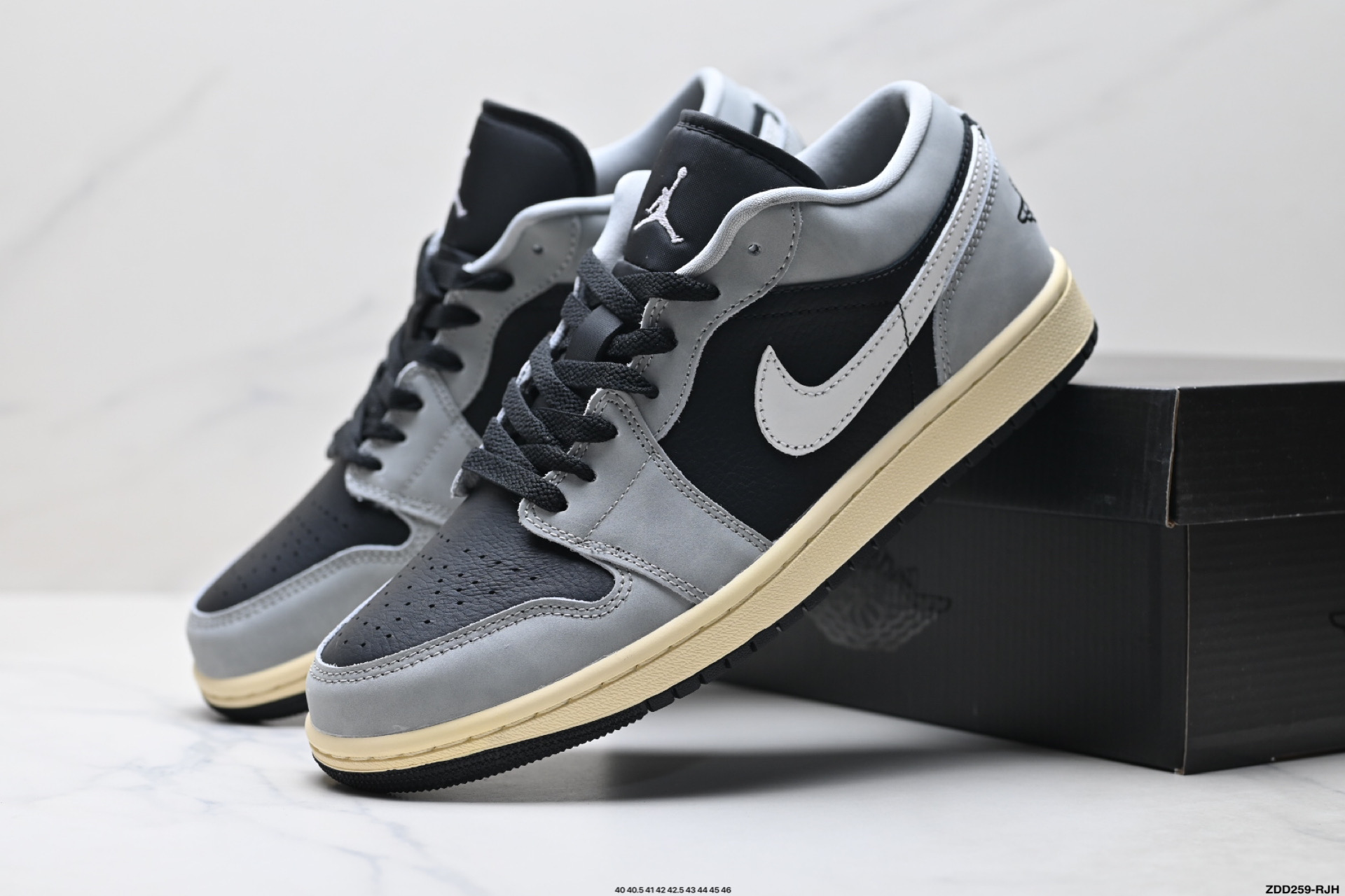 Nike Air Jordan 1 Low AJ1乔1低帮休闲板鞋 HQ2010-012