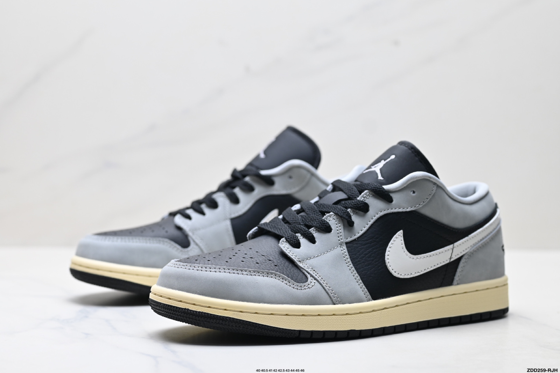 Nike Air Jordan 1 Low AJ1乔1低帮休闲板鞋 HQ2010-012