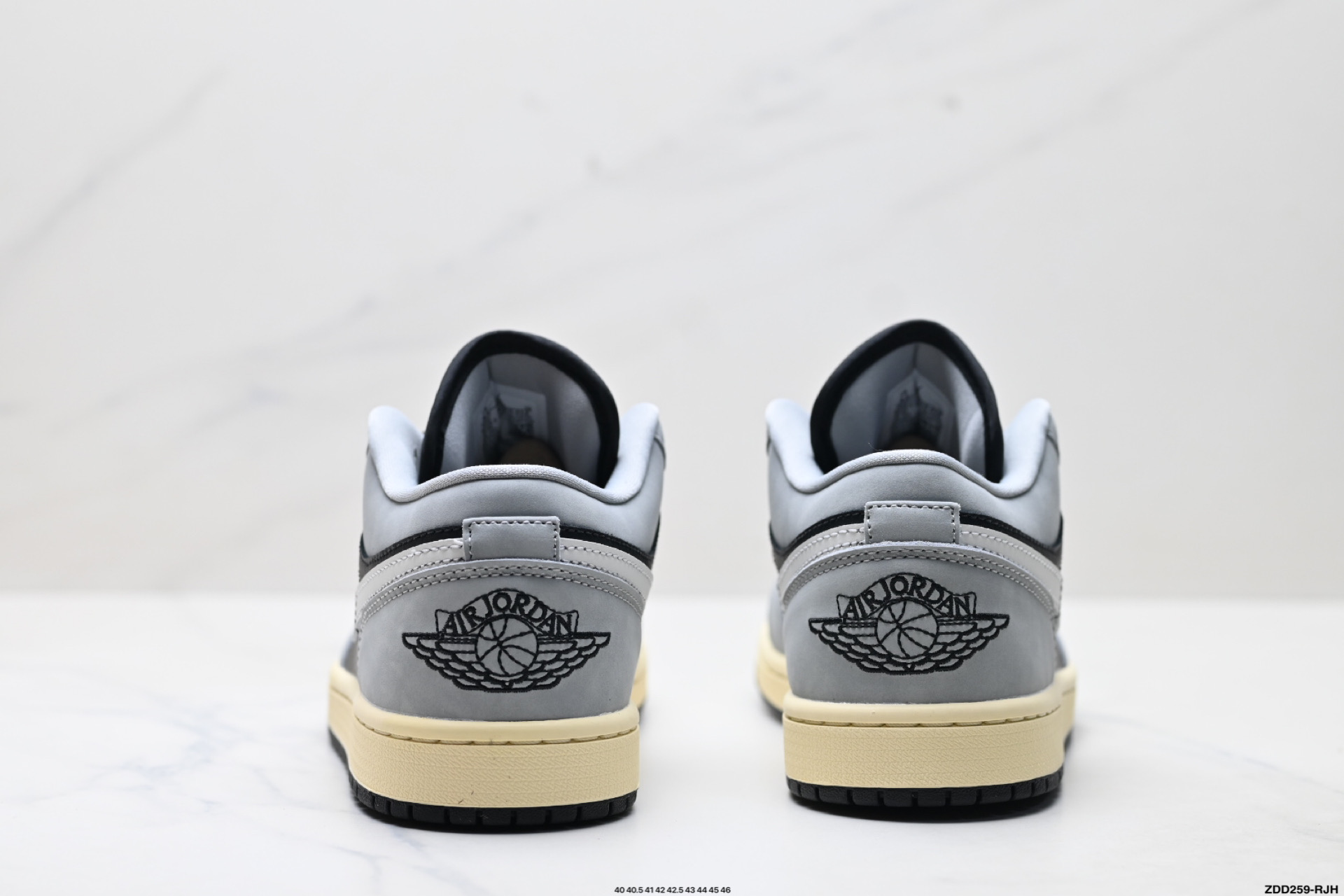 Nike Air Jordan 1 Low AJ1乔1低帮休闲板鞋 HQ2010-012