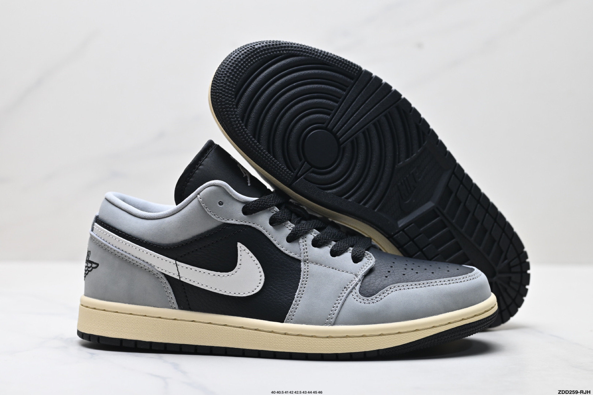 Nike Air Jordan 1 Low AJ1乔1低帮休闲板鞋 HQ2010-012