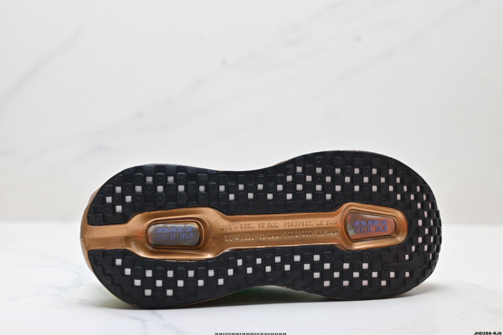 Nike VOMERO PREMIUM 耐克 舒适减震防滑 低帮跑步鞋 HQ2050-307