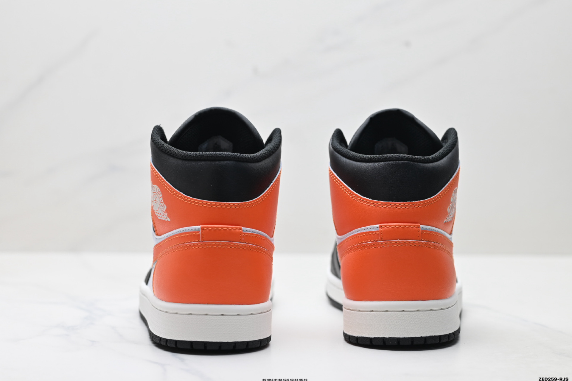 Nike Air Jordan 1 Retro Mid AJ1代迈克尔·乔丹中帮耐克经典复古百搭休闲文化运动篮球鞋 DQ8426-801