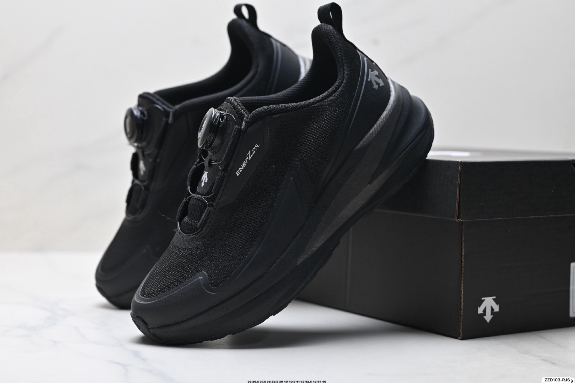 260 迪桑特DESCENTE LAVITATE TRAIL 3.0 舒适百搭防滑耐磨 低帮 休闲跑步鞋 D5331RRN08