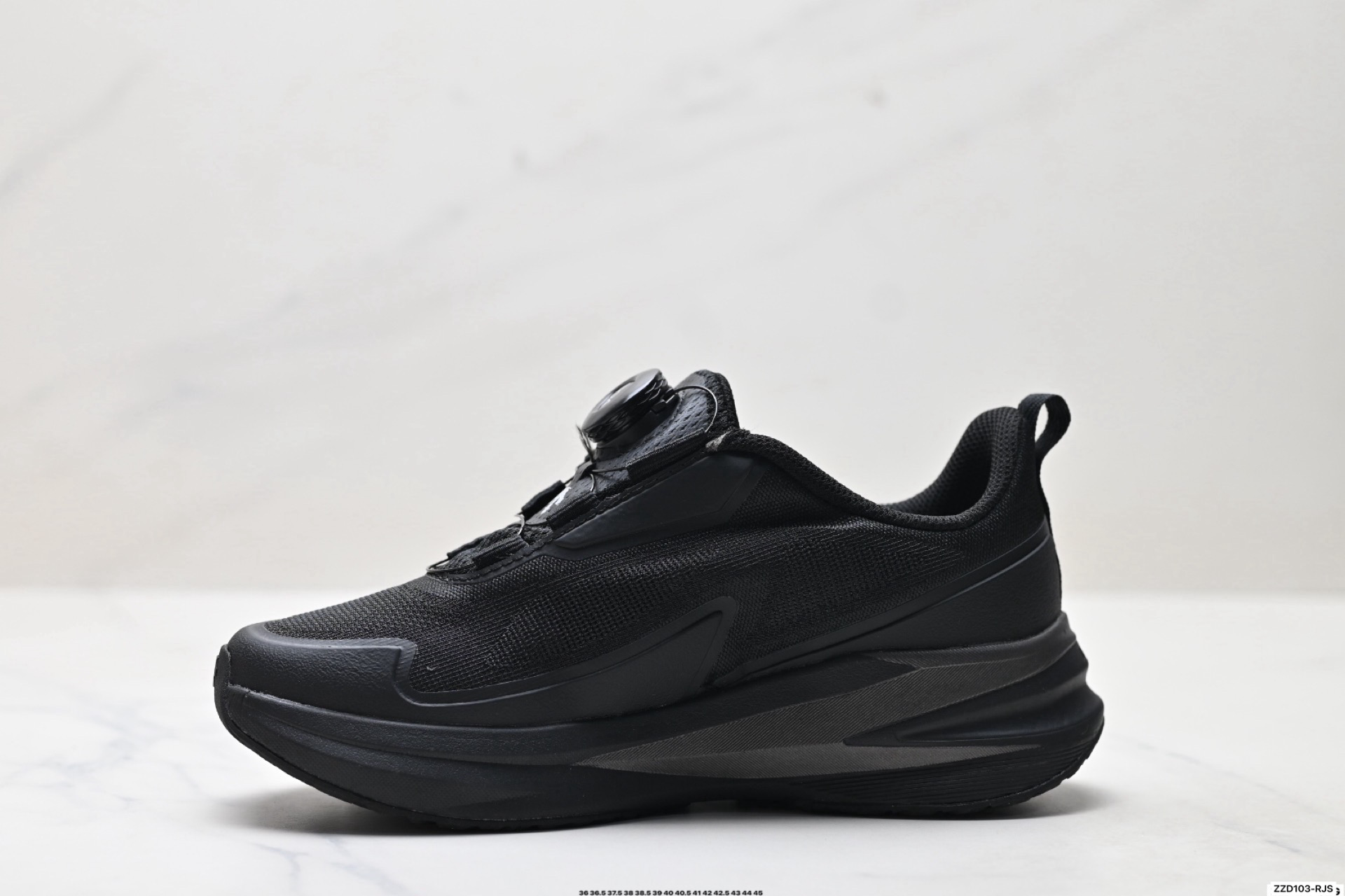 260 迪桑特DESCENTE LAVITATE TRAIL 3.0 舒适百搭防滑耐磨 低帮 休闲跑步鞋 D5331RRN08