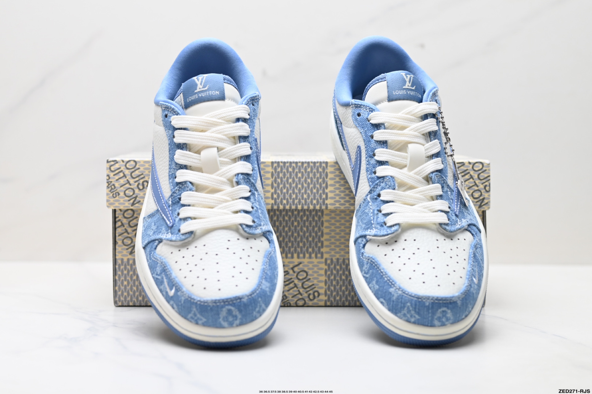 Nike Air Jordan 1 x Travis Scott AJ1倒勾 乔一倒钩 ‘DIY’定制 耐克 低帮文化篮球鞋 SC0601-056