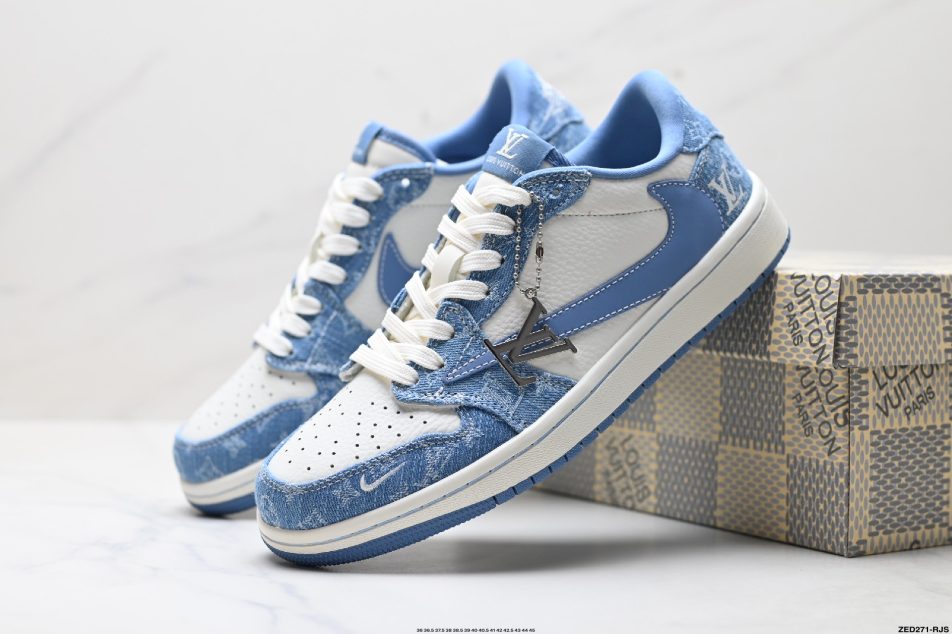 Nike Air Jordan 1 x Travis Scott AJ1倒勾 乔一倒钩 ‘DIY’定制 耐克 低帮文化篮球鞋 SC0601-056