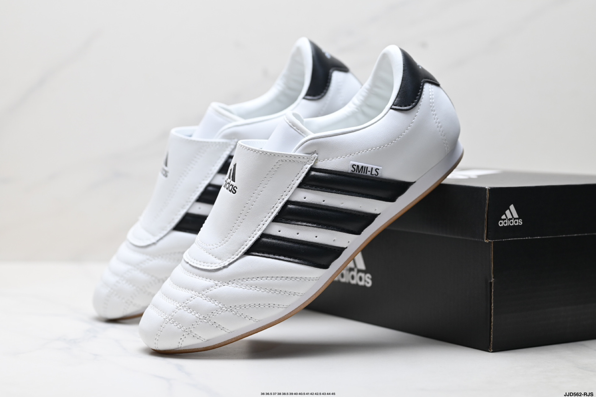 140 Adidas Originals Taekwondo 阿迪达斯 运动舒适 防滑耐磨包裏性低帮 训练鞋 JH9664-Chinese UA Cheap High Quatity Brand Clothes Bags handbags Sneakers wholesale wholesaler seller from China Factory suppliers Fashion Clothing Shoes best Quality Beautiful Price 140 Adidas Originals Taekwondo 阿迪达斯 运动舒适 防滑耐磨包裏性低帮 训练鞋 JH9664