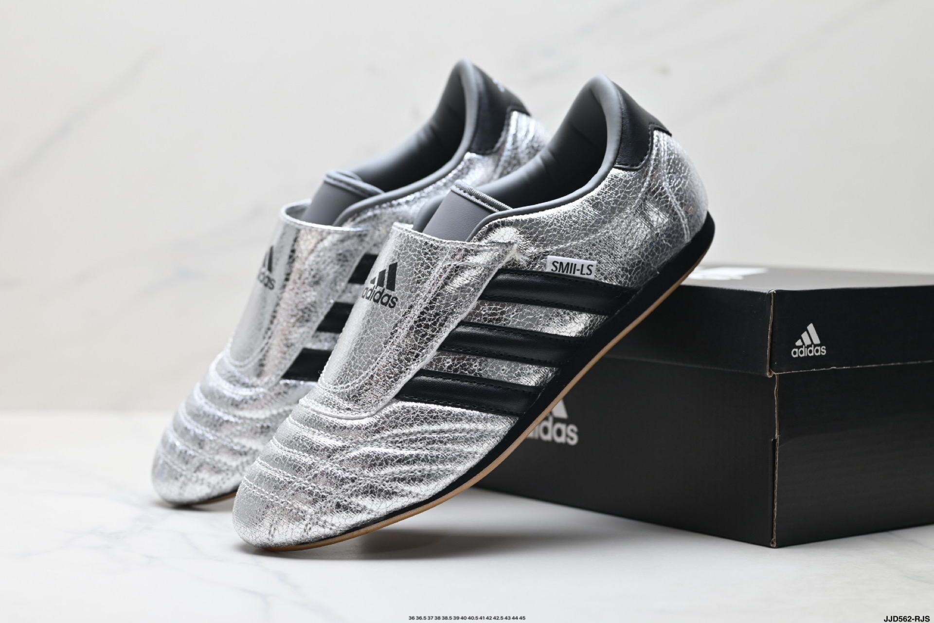 140 Adidas Originals Taekwondo 阿迪达斯 运动舒适 防滑耐磨包裏性低帮 训练鞋 JH9664-Chinese UA Cheap High Quatity Brand Clothes Bags handbags Sneakers wholesale wholesaler seller from China Factory suppliers Fashion Clothing Shoes best Quality Beautiful Price 140 Adidas Originals Taekwondo 阿迪达斯 运动舒适 防滑耐磨包裏性低帮 训练鞋 JH9664