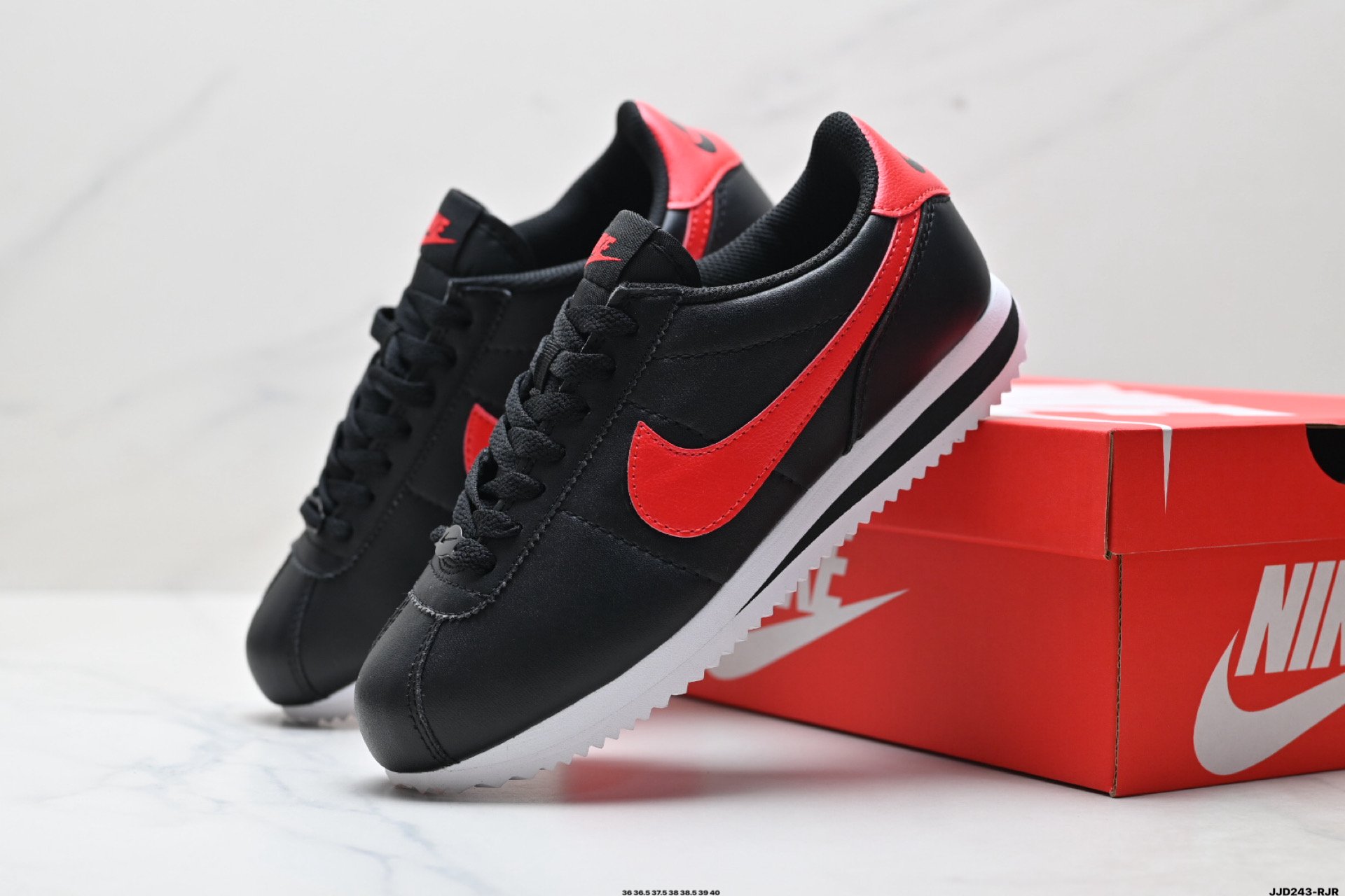 Nike Classic Cortez 耐克经典轻便舒适男子阿甘鞋休闲跑步鞋运动鞋 纯粹而执着的精神 IM8057-297