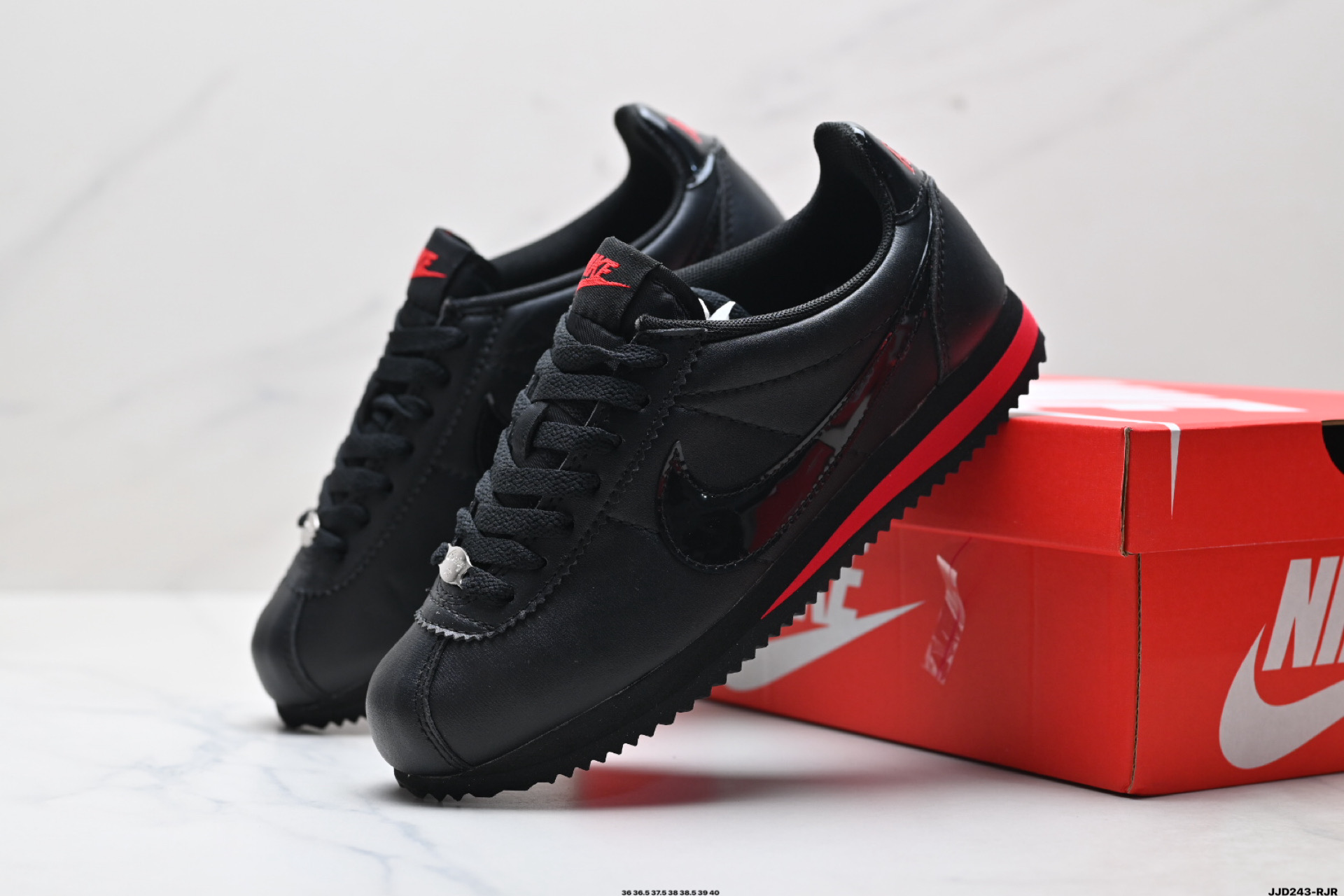 Nike Classic Cortez 耐克经典轻便舒适男子阿甘鞋休闲跑步鞋运动鞋 纯粹而执着的精神 IM8057-297