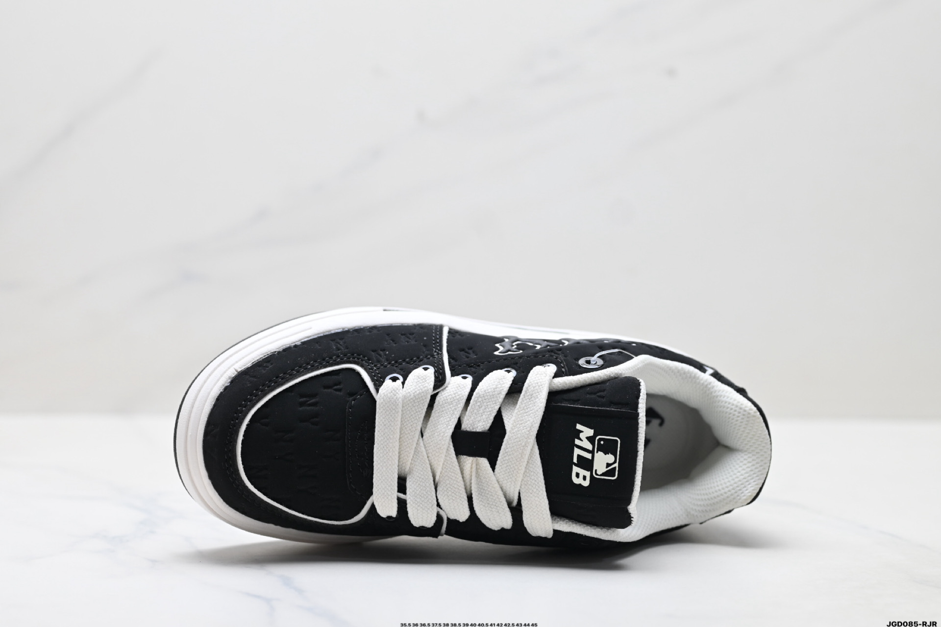 190 MLB 纽约洋基队 CHUNKY LINER EMBO MONOGRAM 印刻老花 时尚舒适 休闲运动 防滑耐磨增高 低帮 板鞋 3ASXE025N