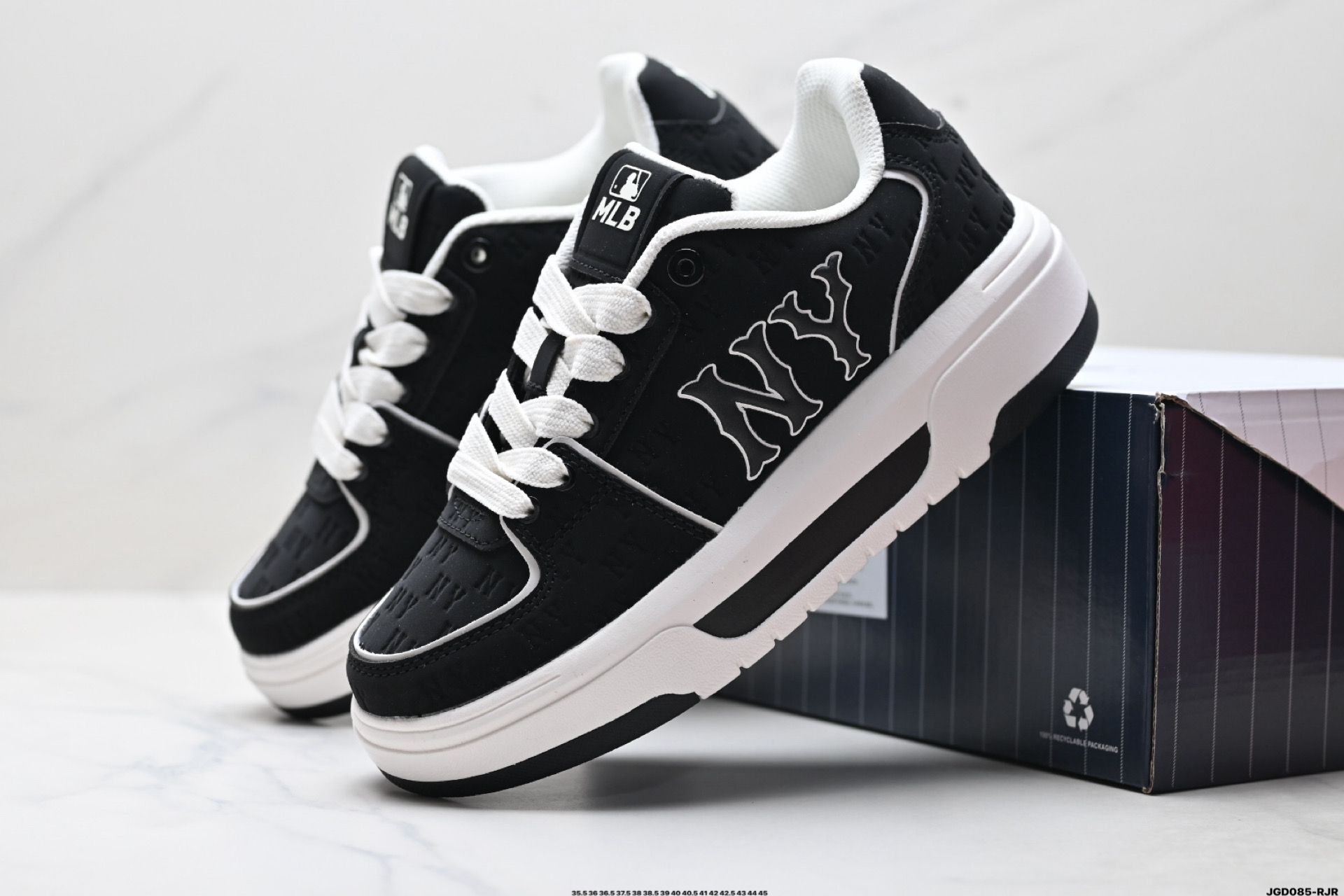 190 MLB 纽约洋基队 CHUNKY LINER EMBO MONOGRAM 印刻老花 时尚舒适 休闲运动 防滑耐磨增高 低帮 板鞋 3ASXE025N