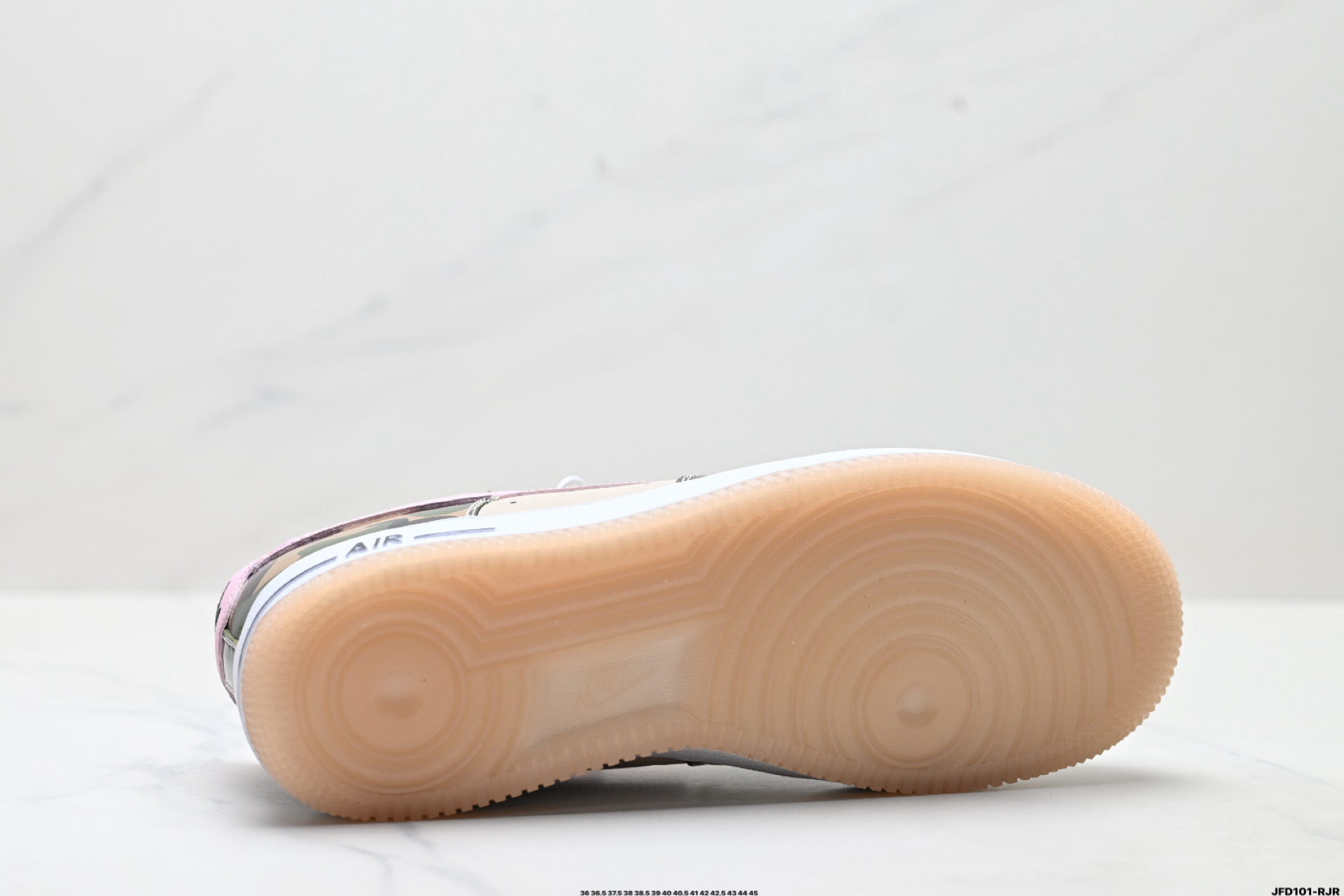 NIKE AIR FORCE 1‘07 HQ1967-200