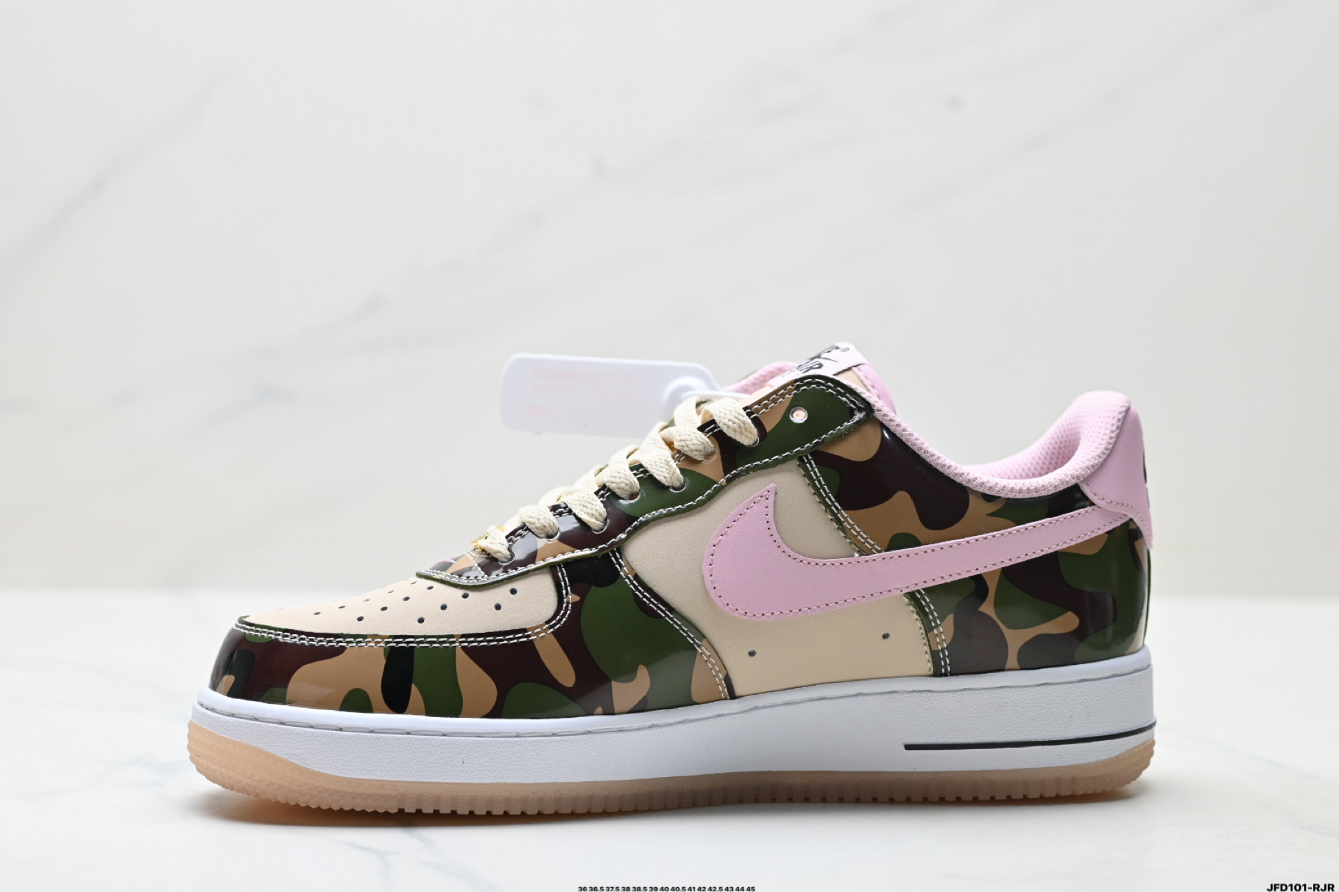 NIKE AIR FORCE 1‘07 HQ1967-200