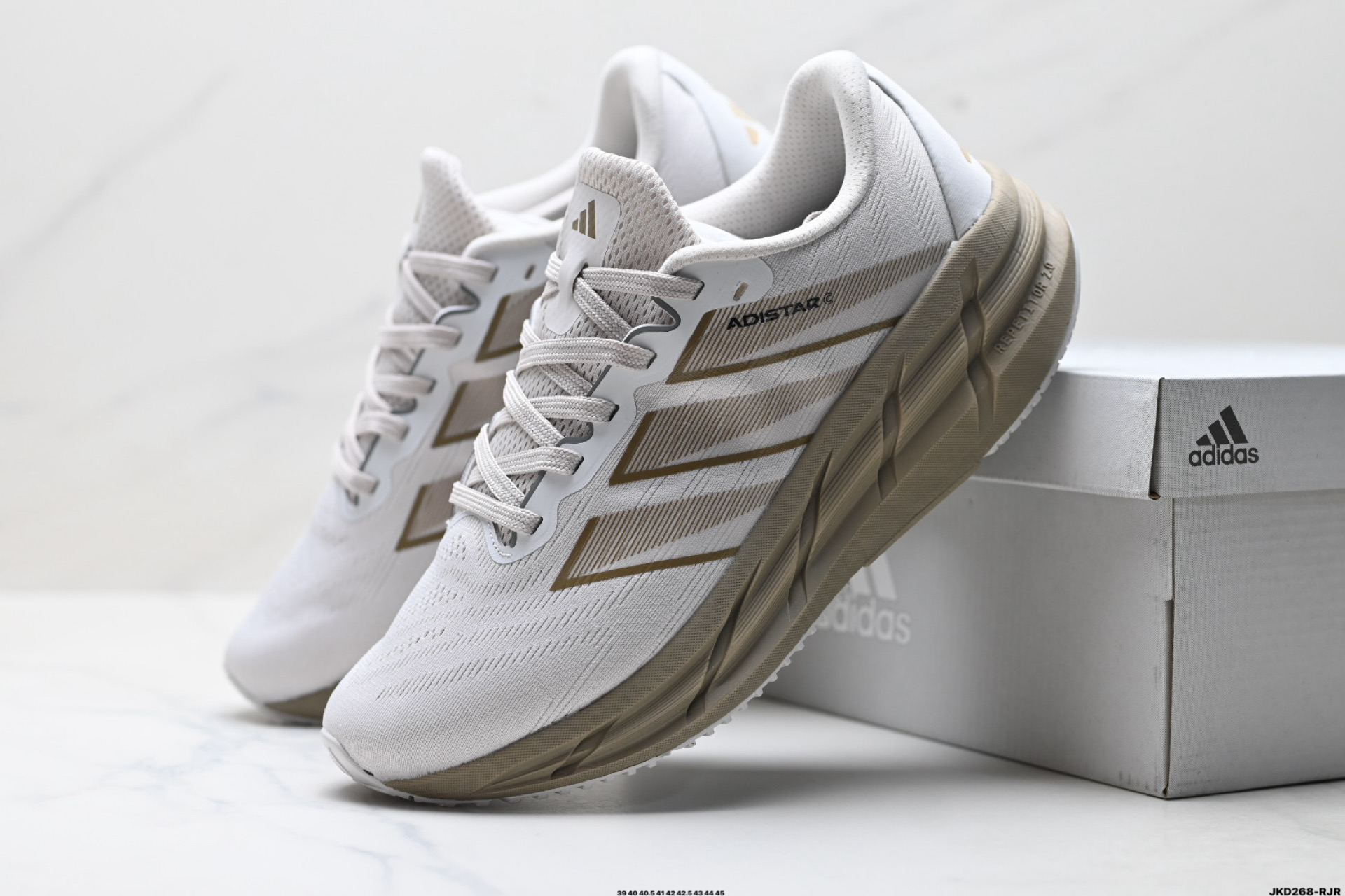 Adidas ADISTAR 阿迪达斯 舒适时尚 网布防滑耐磨 低帮 休闲跑步鞋 ID6182