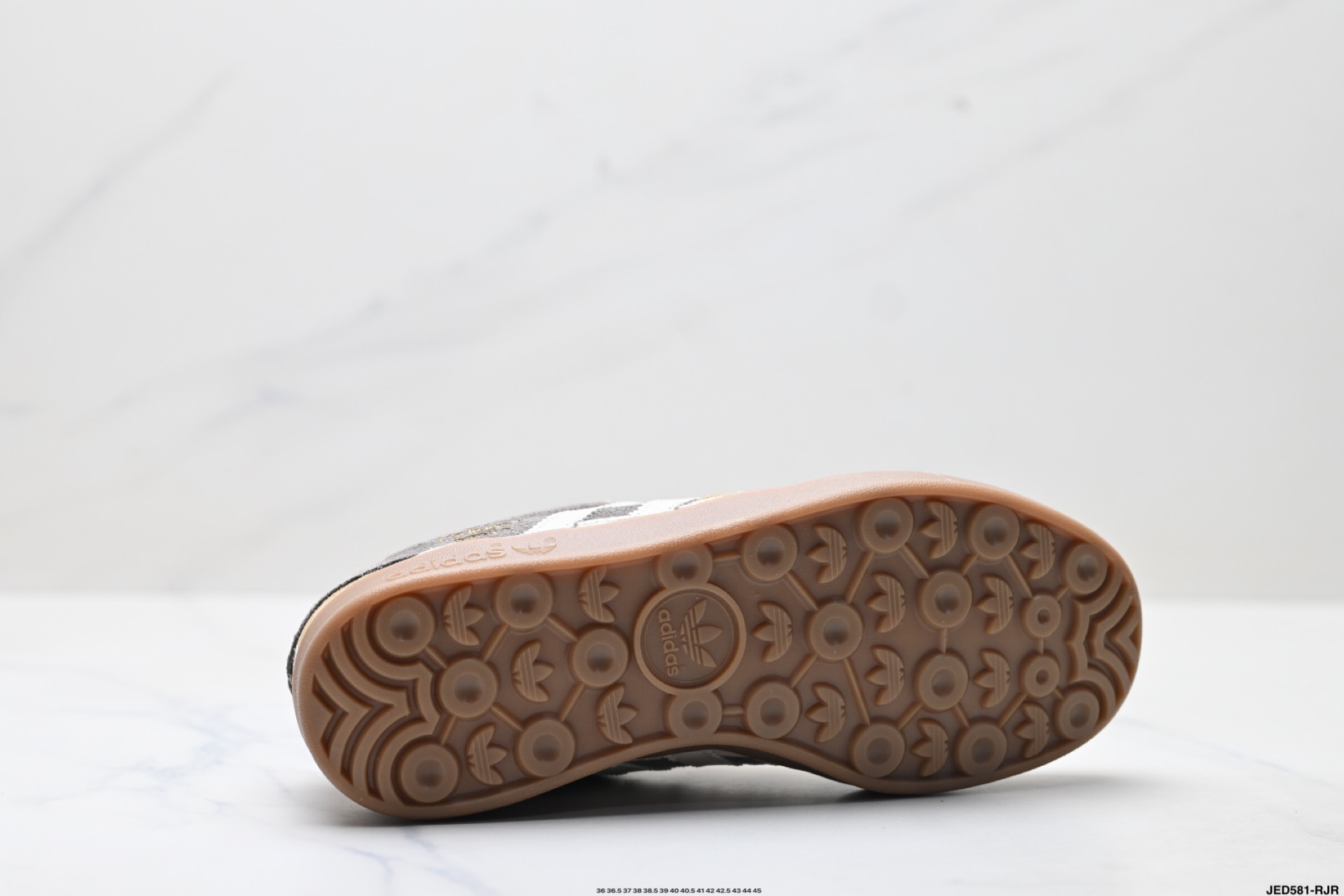 Bad Bunny x Adidas Originals Gazelle INdoor 三叶草休闲防滑耐磨低帮板鞋 JS5055