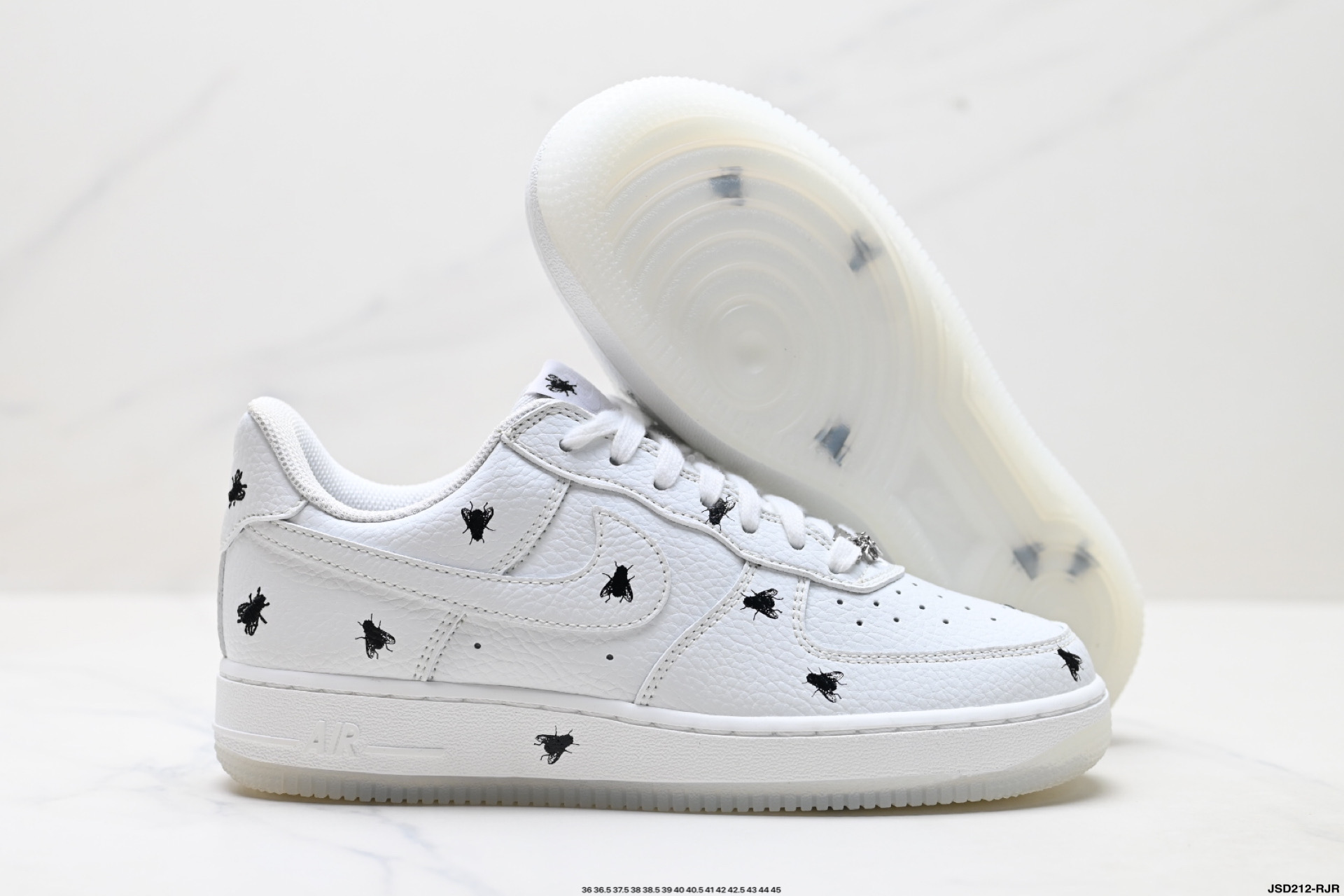 NIKE AIR FORCE 1‘07 IM3081-100