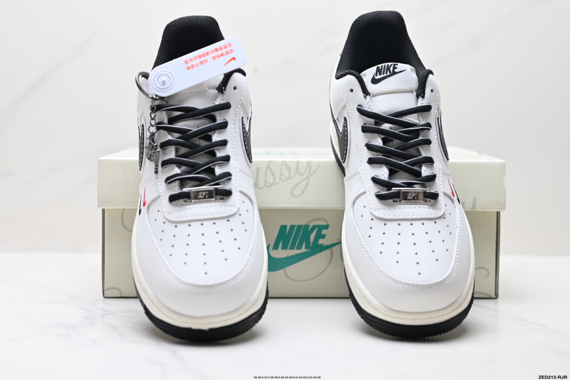 NIKE AIR FORCE 1‘07 CS5288-037