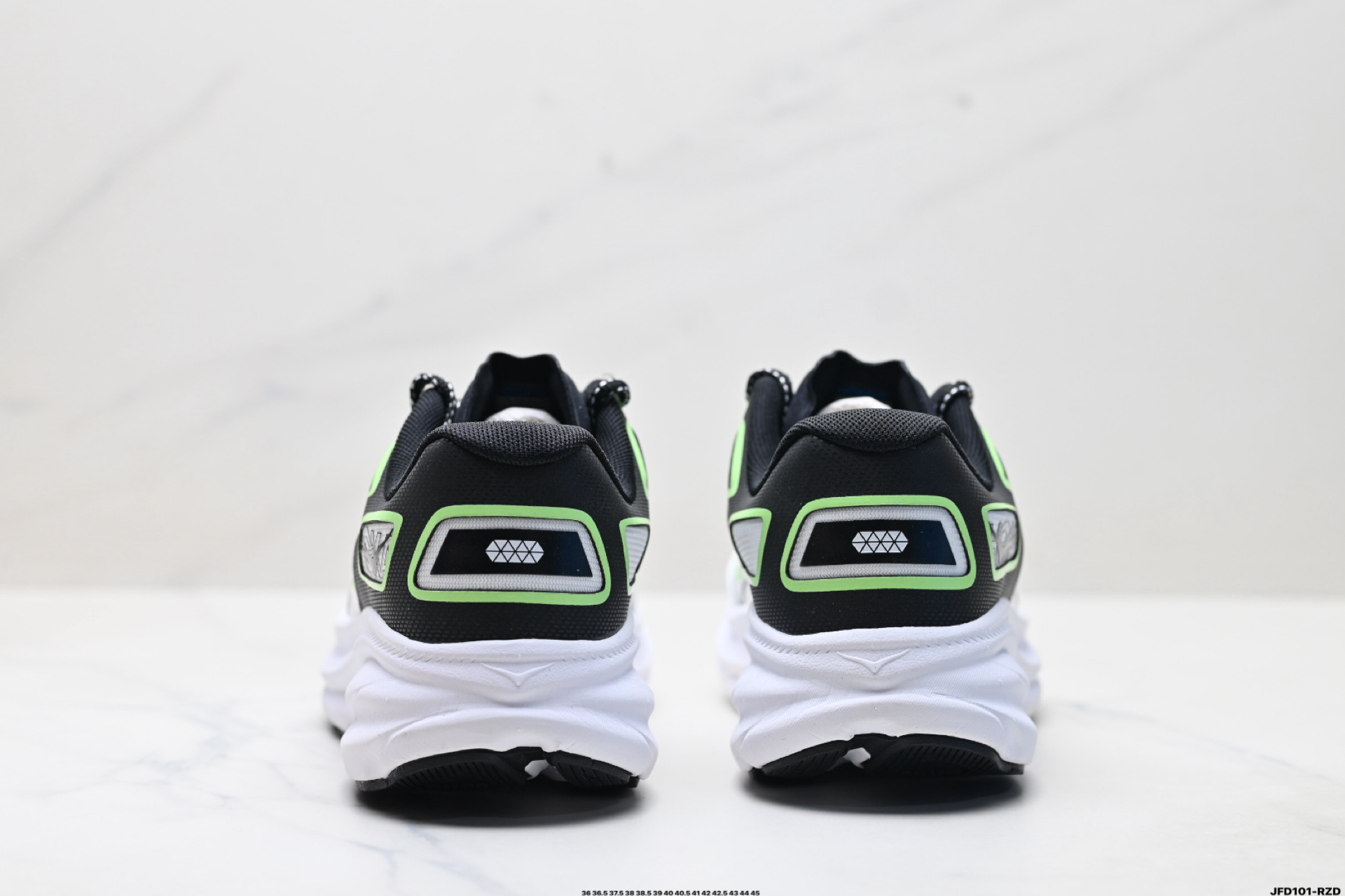 180 HOKA M CLIFTON ONE9 轻量低帮户外越野跑鞋 户外山脉越野轻量运动跑鞋 1155370