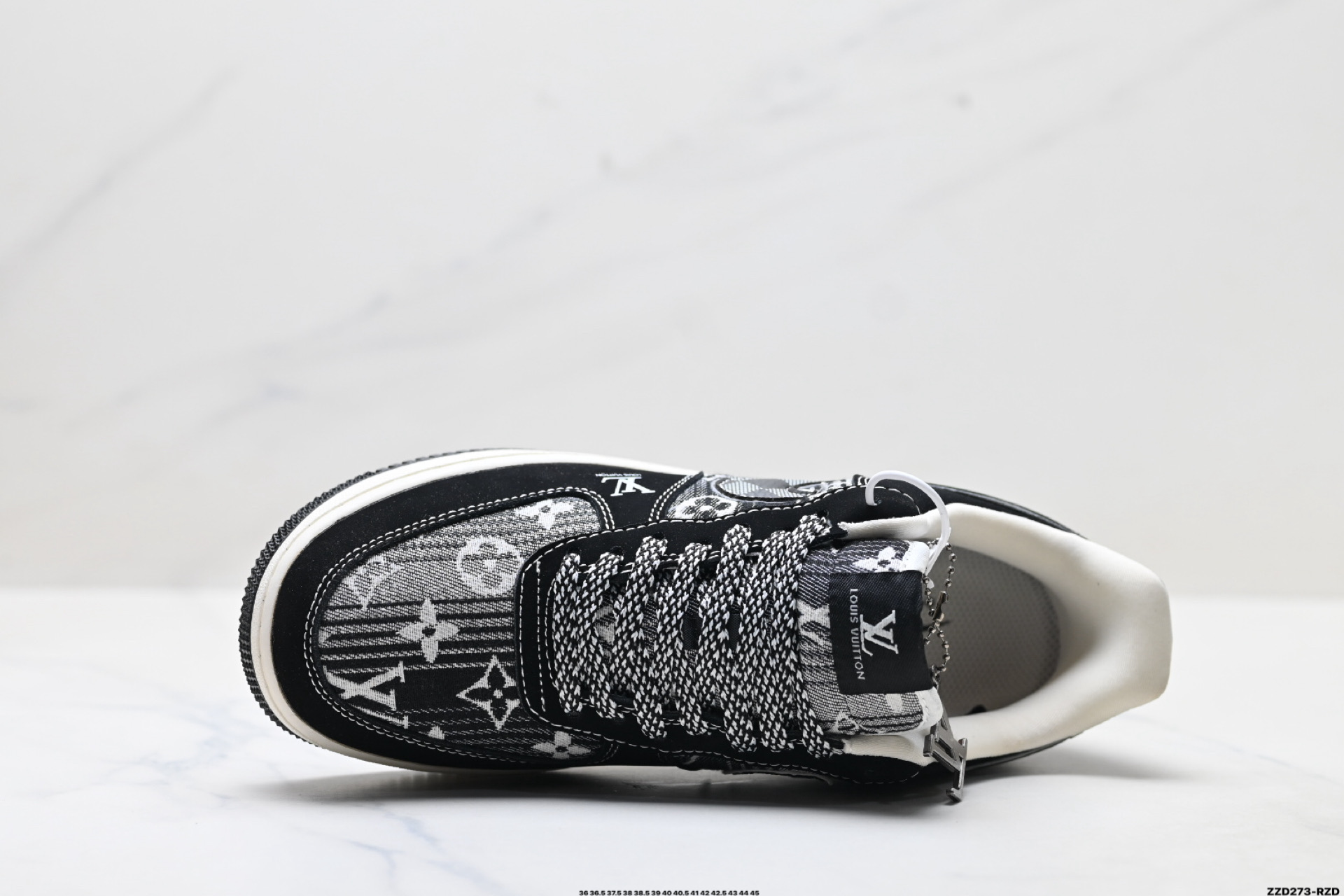 NIKE AIR FORCE 1‘07 LV8 XL1979-108