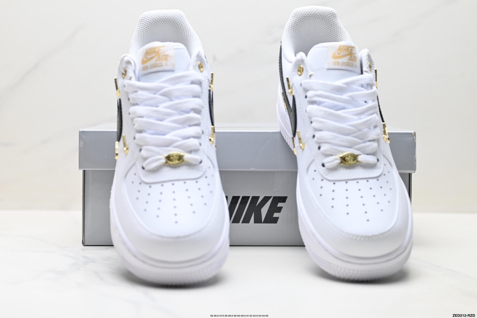 NIKE AIR FORCE 1‘07 ZH0316-113